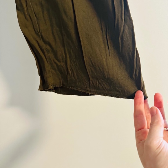 Old Navy | Pull On Straight Leg Ankle Length Pant Olive Green with Pockets - Picture 12 of 12